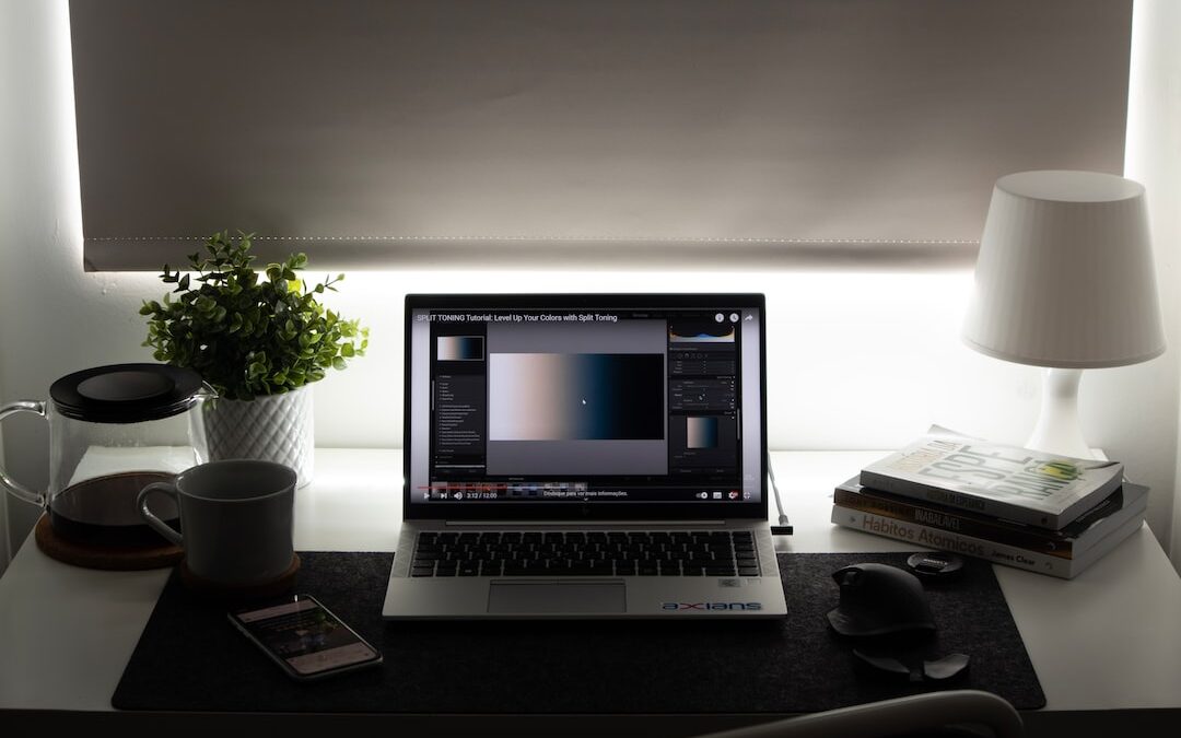 Unveiling the Era of Hybrid Working: Unleashing the Key to Attract and Retain Elite Talent