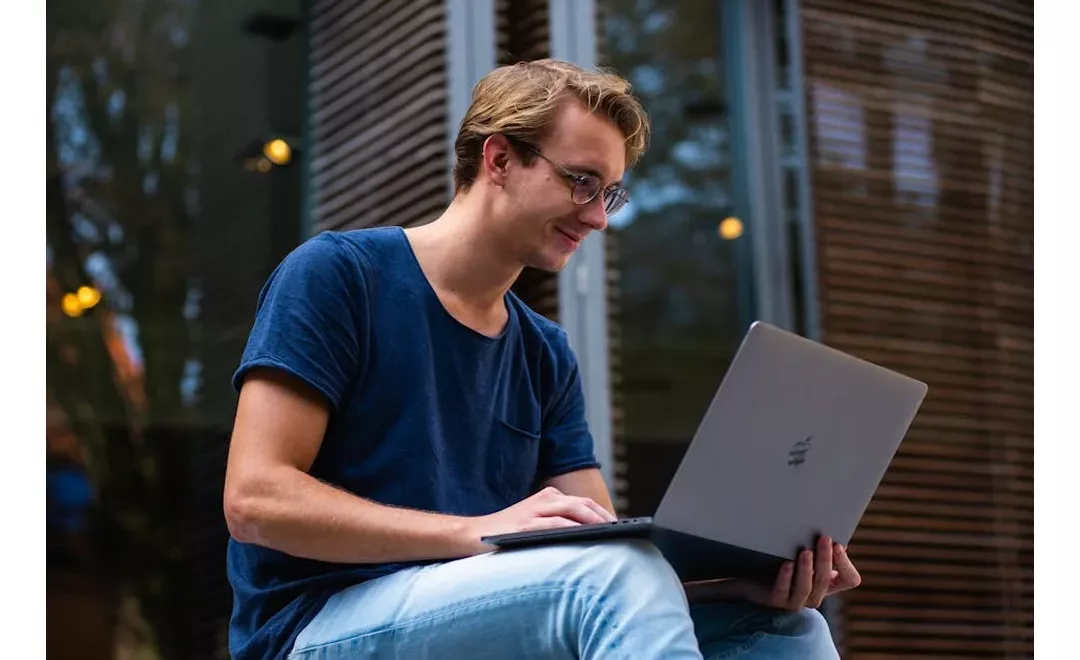 AI in Higher Education: Shaking Up Student Choices and Testing Old Ways