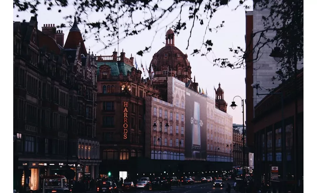 Vacheron Constantin and Harrods Team Up for an Immersive Watchmaking Showcase